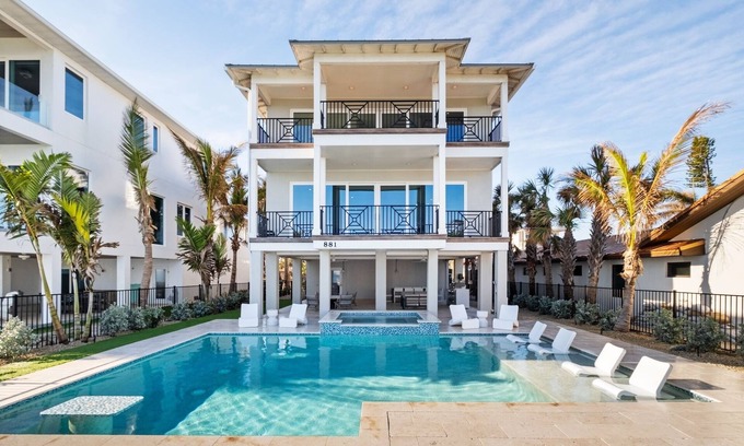 Anna Maria House | Island Retreat! Pool, Spa, Rooftop Views and Covered Outdoor Dining