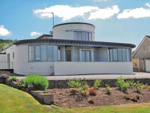 Ayr House | Island View