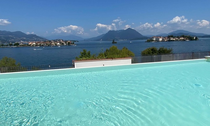 Carciano Apartment | Isole apartment with pool and lake view in Baveno