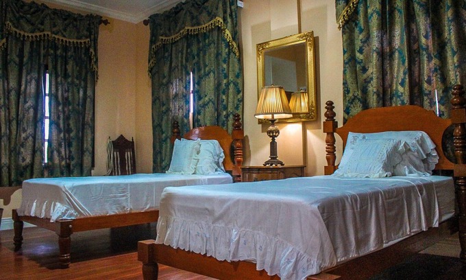 Malitbog House | It is a perfect place from which to explore the Sogod Bay's rich dive sites.