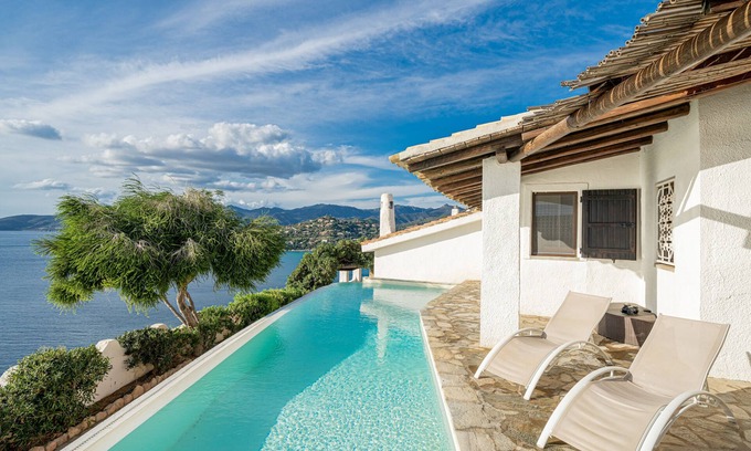 Torre delle Stelle Villa | Villa Myra: open window over blue sea and incredible sunsets