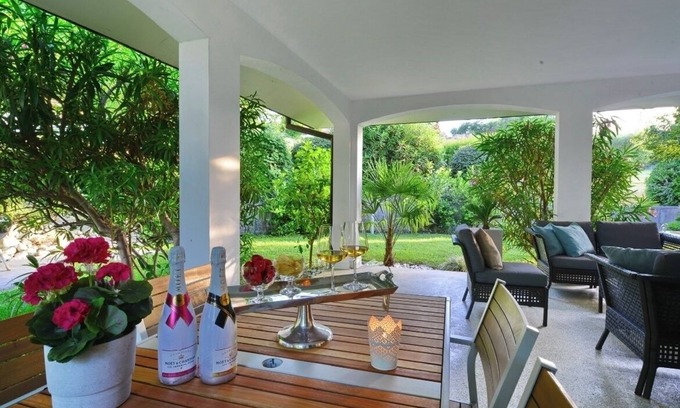 Monte Villa | Italia Living Villa with Exclusive Lake Garda View