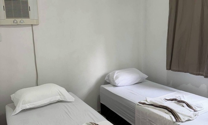 Itapua Apartment | Itapuã - 4 Minutes from the Beach - Bedroom with Suite - Two Bathrooms - Air Conditioning