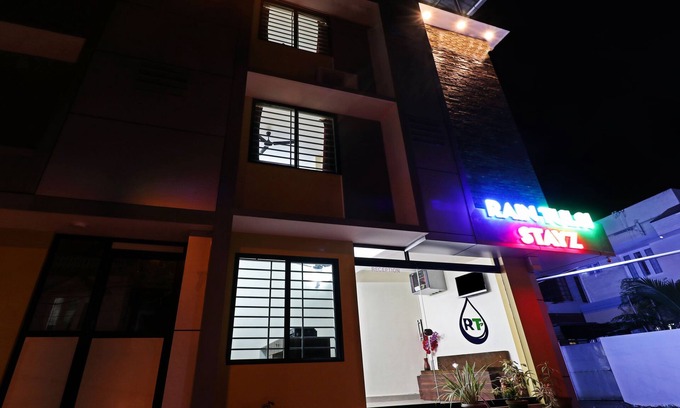 Kaloor Hotel | Itsy Hotels Rain Tulsi Stayz, Palarivattom Junction
