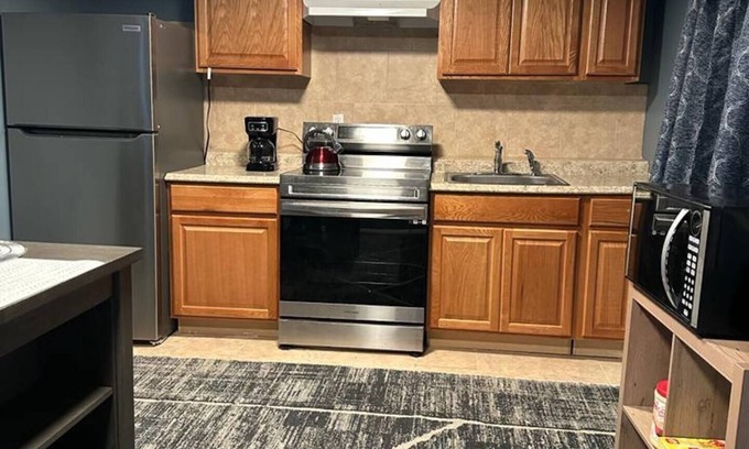South Plainfield Apartment | iZhaan Suites