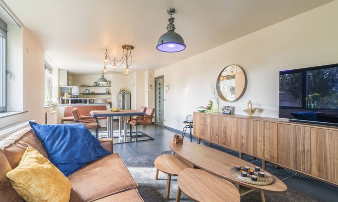 Esen Apartment | J and R Flanders Fields Holiday Homes - Unit 1