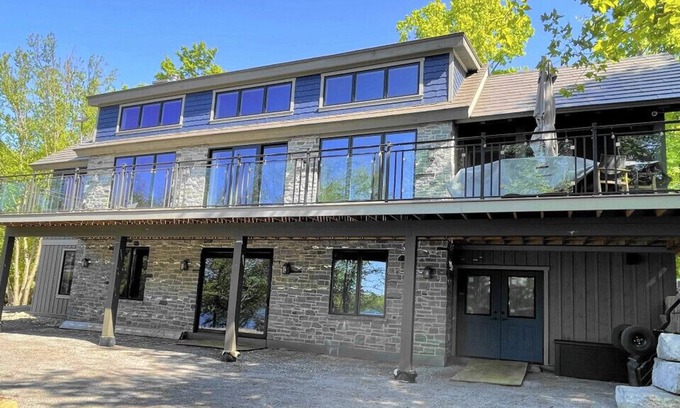 North Kawartha House | Jack Lake - Lake House Estate