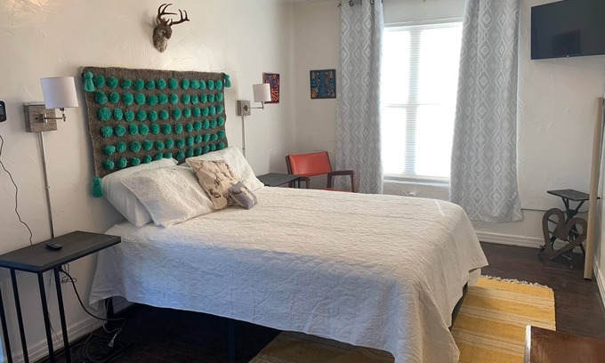 San Angelo Apartment | Jackalope Suite in Downtown San Angelo