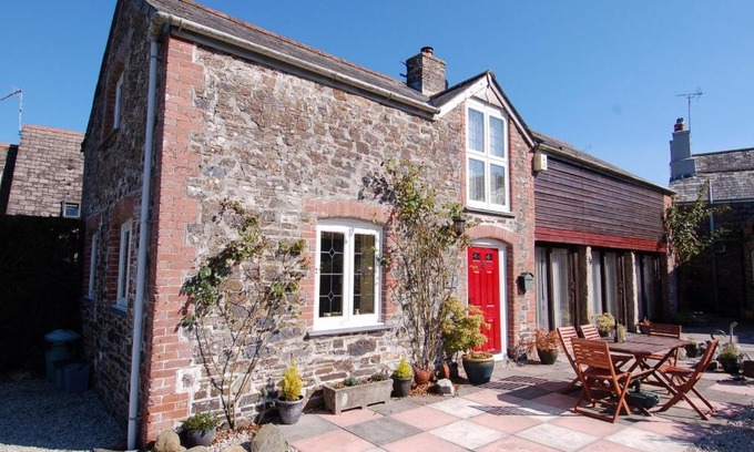 Chillaton House | Jacobs Barn