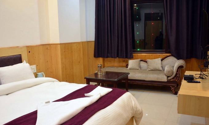 Almora Hotel | Jalal Palace