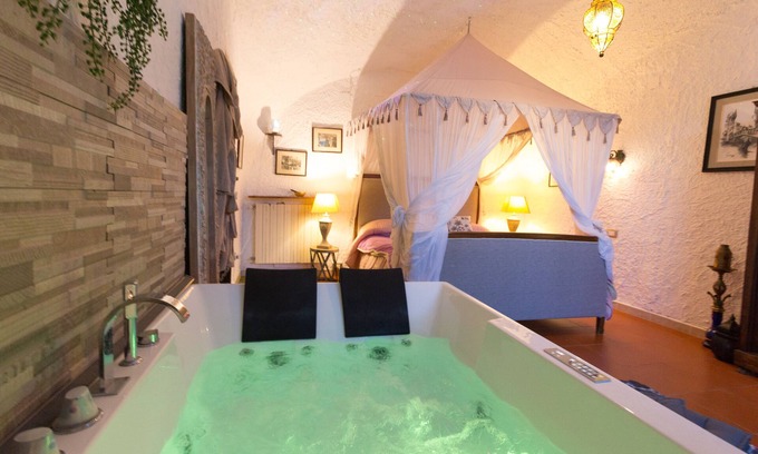 Termini Apartment | Jamm Suite - Patio with BBQ & hot tub