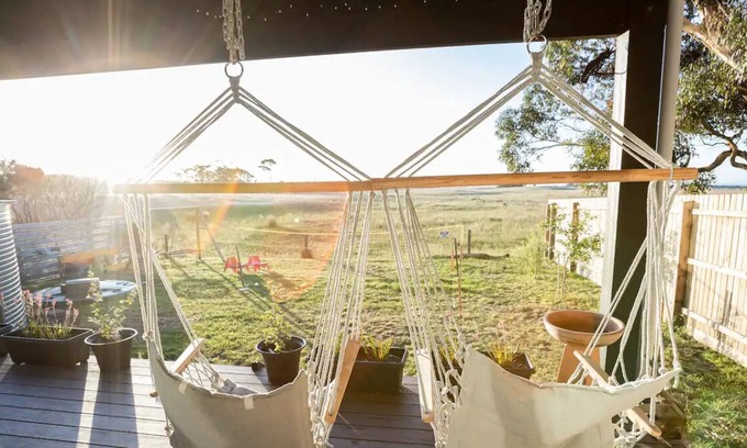 Walkerville House | Jandi - King Bed - Starlink - EV Charger