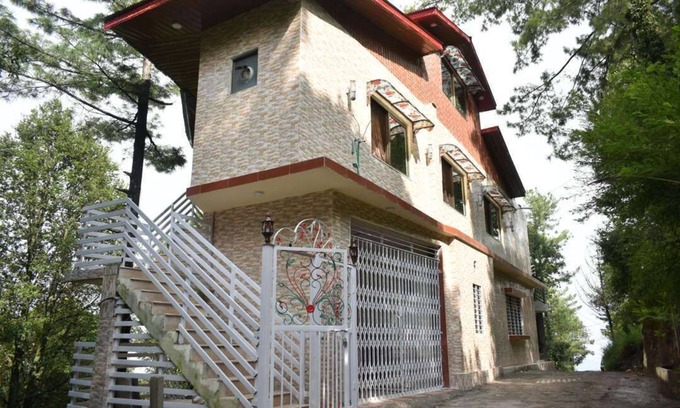 Murree Apartment | Janjua lodges and Apartments Murree