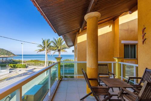 Quatro Ilhas Apartment | Jardim 4Ilhas 203 – Aconchegante Apartamento com Vista para o Mar, a Poucos Metros da Praia de Quatro Ilhas.