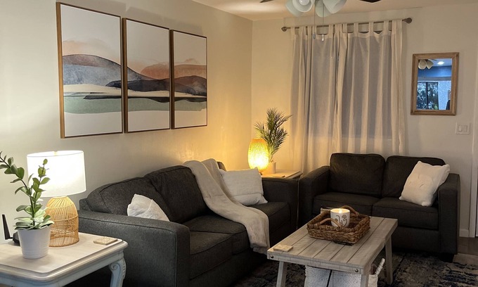 Jacksonville Condo | Jax Beach South Condo 1.5 blocks from Beach
