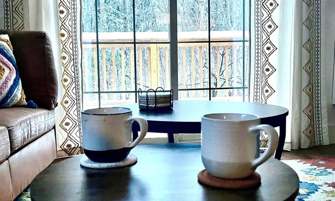 Ludlow House | Jewel Brook Cottage- 4BR house on a tranquil flowing brook!