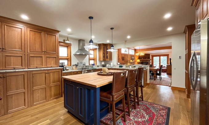 Teton Village House | JHRL - Eagles Rest 16 - Newly renovated, spacious townhome