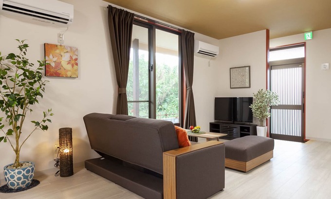 Shoshi House | Jin Jin House