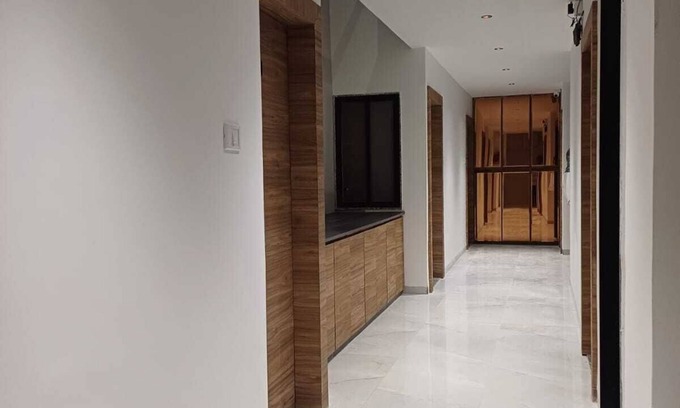 Rau Hotel | JMB Hotel Height