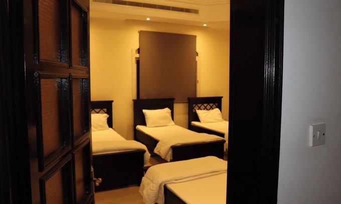 Al Wahdah Villa | JOCYN INN HOSTEL Perfect For Budget Travellers Prime location Abudhabi central