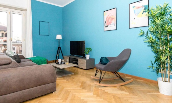 Milan Centre Apartment | JOIVY Lovely Family Apt for 7 near San Lorenzo Columns