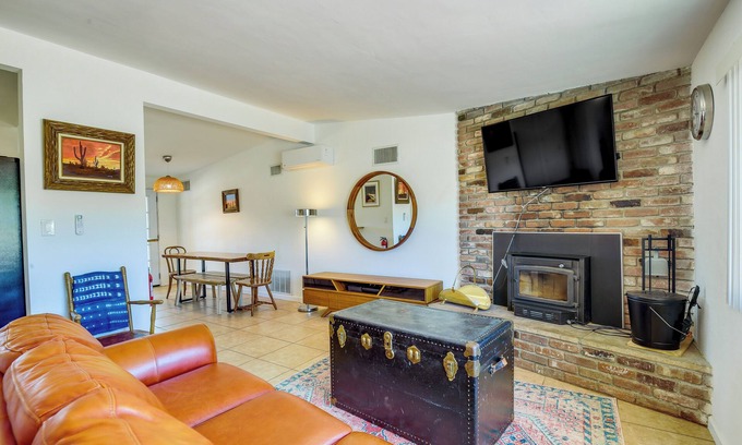 Joshua Tree House | Joshua Tree Home w/Patio - 5 Mi to National Park!