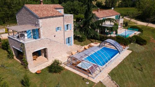 Kircija Villa | Julijud, heated pool, jacuzzi, DOME and sauna