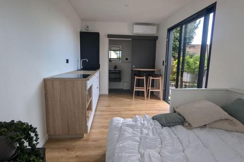 Nanteuil-les-Meaux Apartment | Jupiter Tiny House