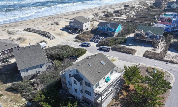 South Nags Head House | K1056 Sunrise Sunset. 5 bedroom, Pet friendly, Wraparound Ocean View Decks!