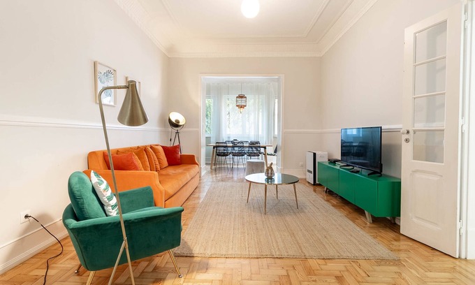 Sao Sebastiao da Pedreira Apartment | Kalmia Apartment, Wi-fi, terrace, close to subway