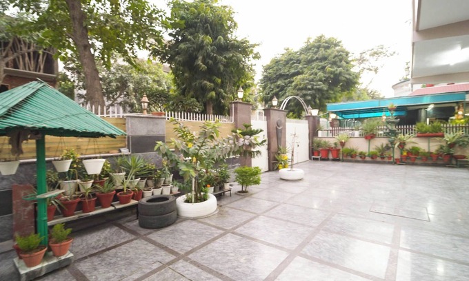 Greater Noida Bed & Breakfast | KalpTaru Residency