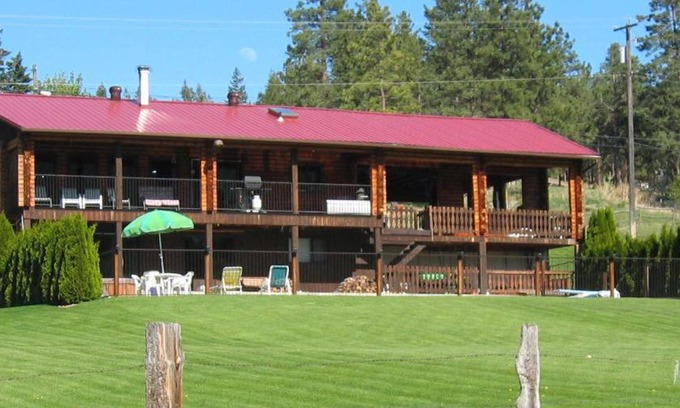 Kamloops Bed & Breakfast | Kamloops Log Home Bed and Breakfast