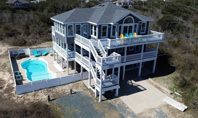 Carova Beach House | Kaptain's Treasure Pool/Hot tub Game room with Kitchenette 4x4 Beach