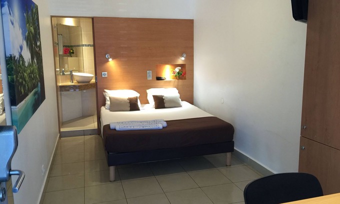 Pointe de la verdure Hotel | Karaibes Hotel