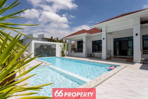 San Phranet Villa | Karaoke Pool Villa, Event Space, Drinks Available