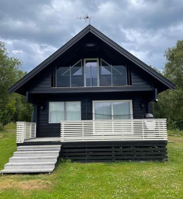 Lyngen House | Karnes Lodge