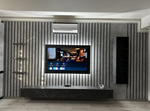 Galati Apartment | Kate Studio