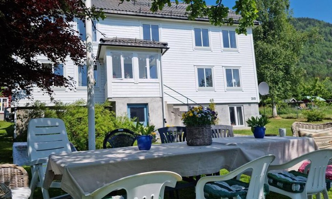 Rauma kommune House | Kavli gjestehus - Isfjorden.