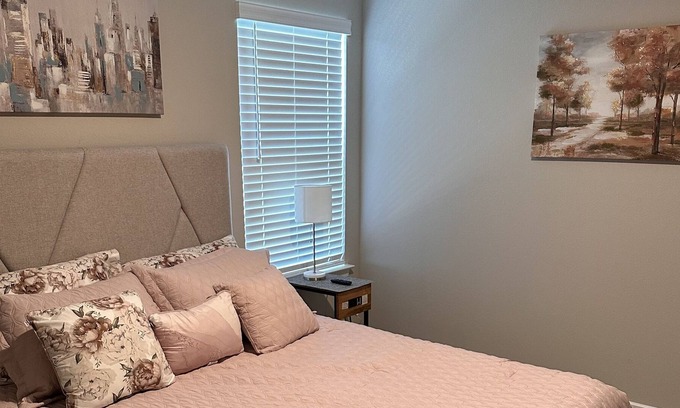 Clodine House | Kel-Hill's Place - Brand New Cozy Vacation Room in Richmond Texas.