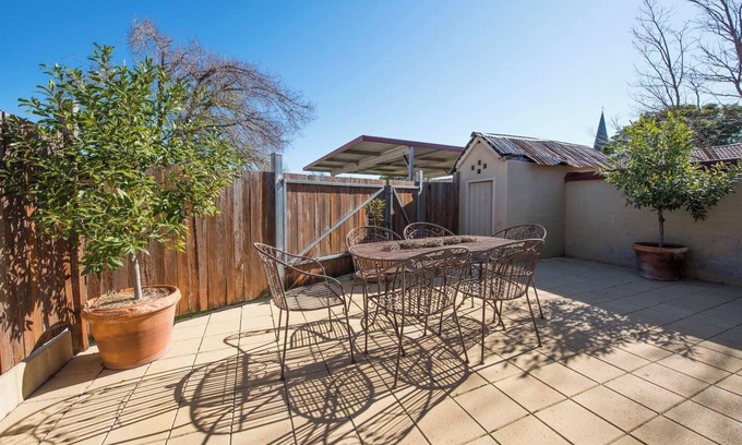 Central Mudgee Cottage | Kenso Cottage 30 –Small walk shops, cafes, Markets