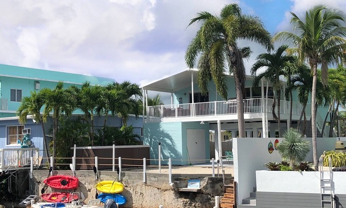 Cross Key Waterways House | Key Breeze Waterfront Home- Water View with Therapy Spa