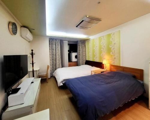 COEX Apartment | Khan Residence