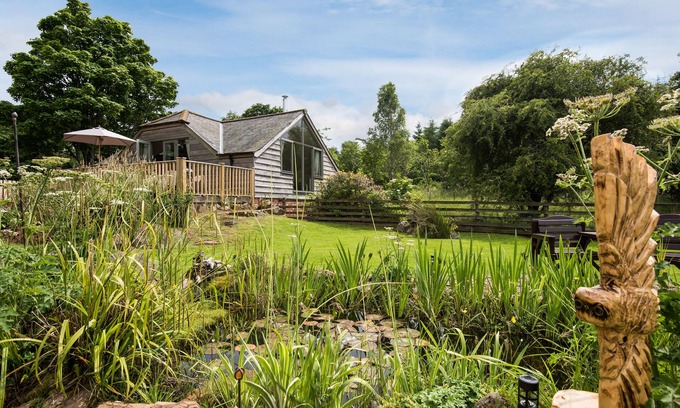 Ellemford Cottage | KIDCLEUGH HIDE, pet friendly, with open fire in Duns