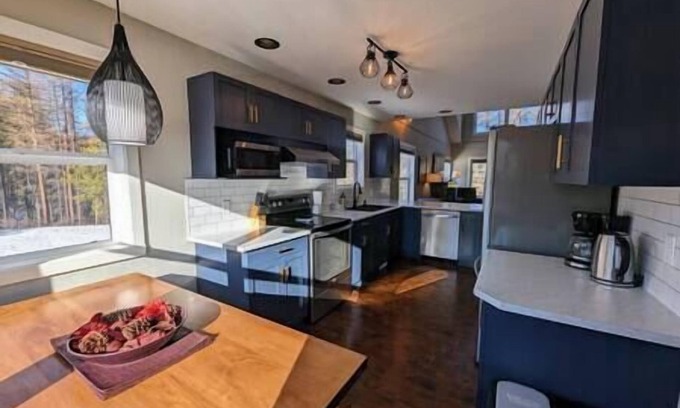 East Kootenay House | Kimberley Mountain Duplex Chalet close to Golfing