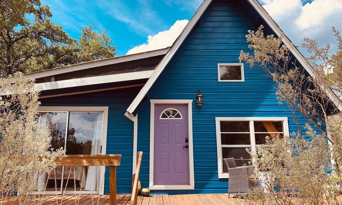 San Marcos Cottage | Kind Of Blue - A Hill Country Cottage