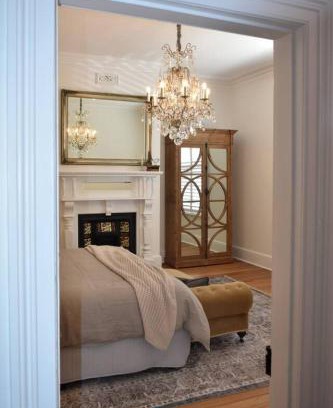 Hobart Central Business District House | King beds with fireplace and spa bath with Parking and Central location
