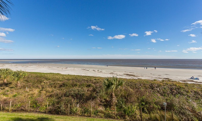 Saint Simons Island Condo | King & Price Resort Oceanfront Beachfront Condo- Close as It Gets to the Beach!