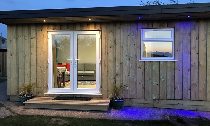 Stenalees Cabin | Kingfisher - our cosy, spacious glamping cabin at Mena Farm, Cornwall