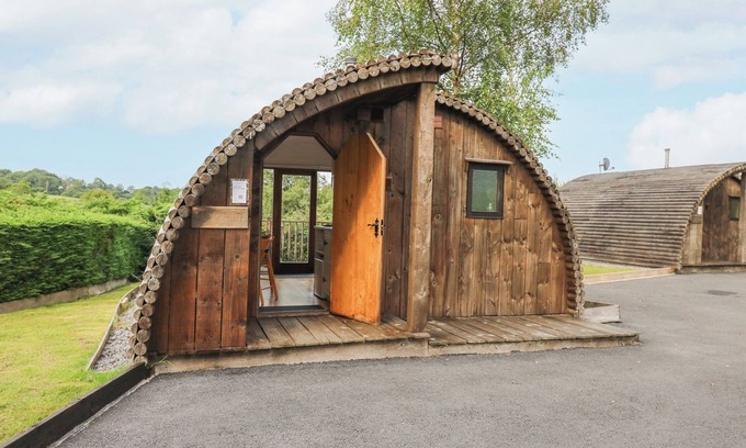 Llangammarch Wells Cottage | KINGFISHER, pet friendly, with a garden in Beulah