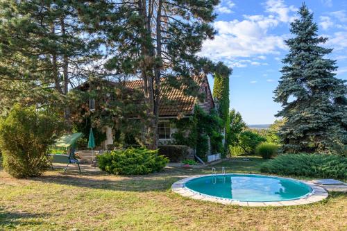 Petrovaradin Villa | Kings Hill - Familly Retreat